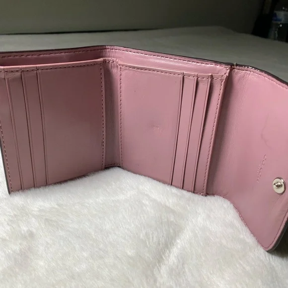 Hand Painted Peacock Pink Leather Coach Wallet - Picture 7 of 16